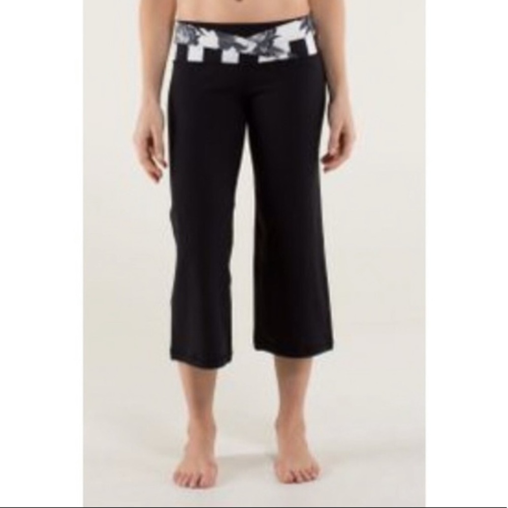 Lululemon Dharana Capris with adjustable cinched hem